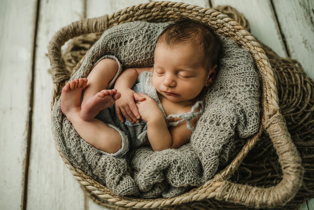 Babyshooting Newbornshooting Urfahr Umgebung Linz Perg Freistadt Babyfotografin Neugeborenenfotografin Schwangerschaft Geburt Babybauch