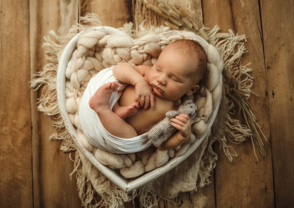 Babyshooting Newbornshooting Urfahr Umgebung Linz Perg Freistadt Babyfotografin Neugeborenenfotografin Schwangerschaft Geburt Babybauch