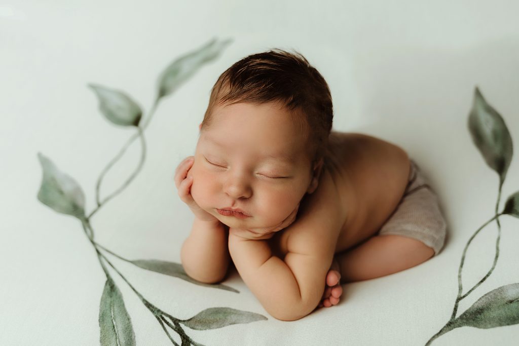 Babyshooting Newbornshooting Urfahr Umgebung Linz Perg Freistadt Rohrbach Wels Steyr Babyfotografin Neugeborenenfotografin Schwangerschaft Geburt Babybauch