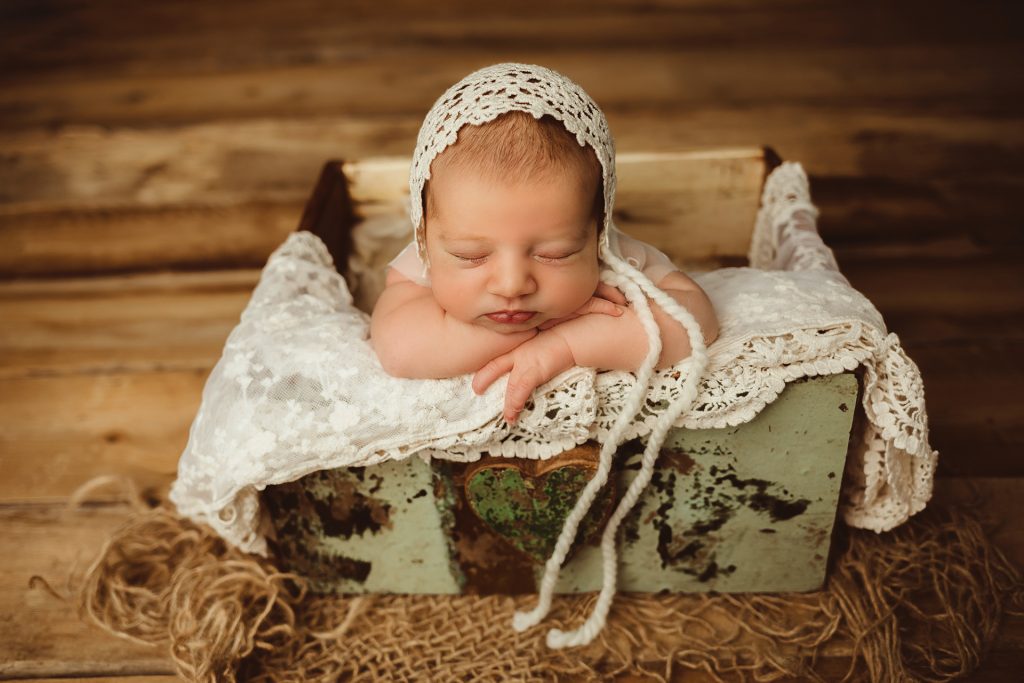 Babyshooting Neugeborenenshooting Newborn Newbornshooting Fotografin Fotograf Linz Urfahr OÖ Wels Steyr Eferding Rohrbach Enns Engerwitzdorf Gallneukirchen Alberndorf Altenberg Lichtenberg Wartberg Gramastetten