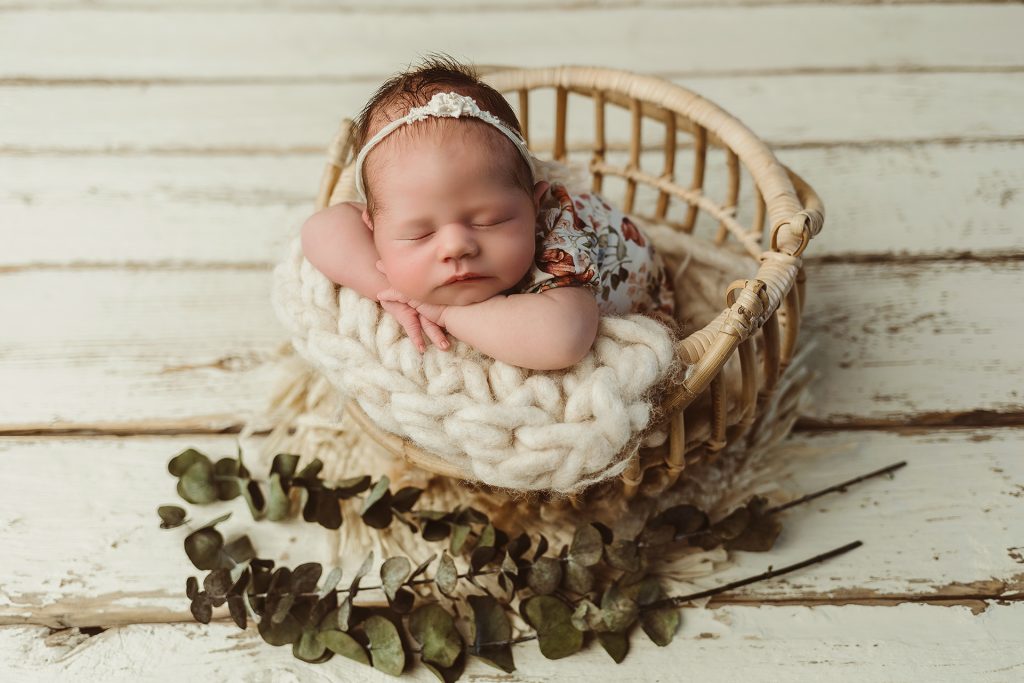 Babyshooting Newbornshooting Urfahr Umgebung OÖ Oberösterreich Linz Perg Freistadt Babyfotografin Neugeborenenfotografin Schwangerschaft Geburt Babybauch