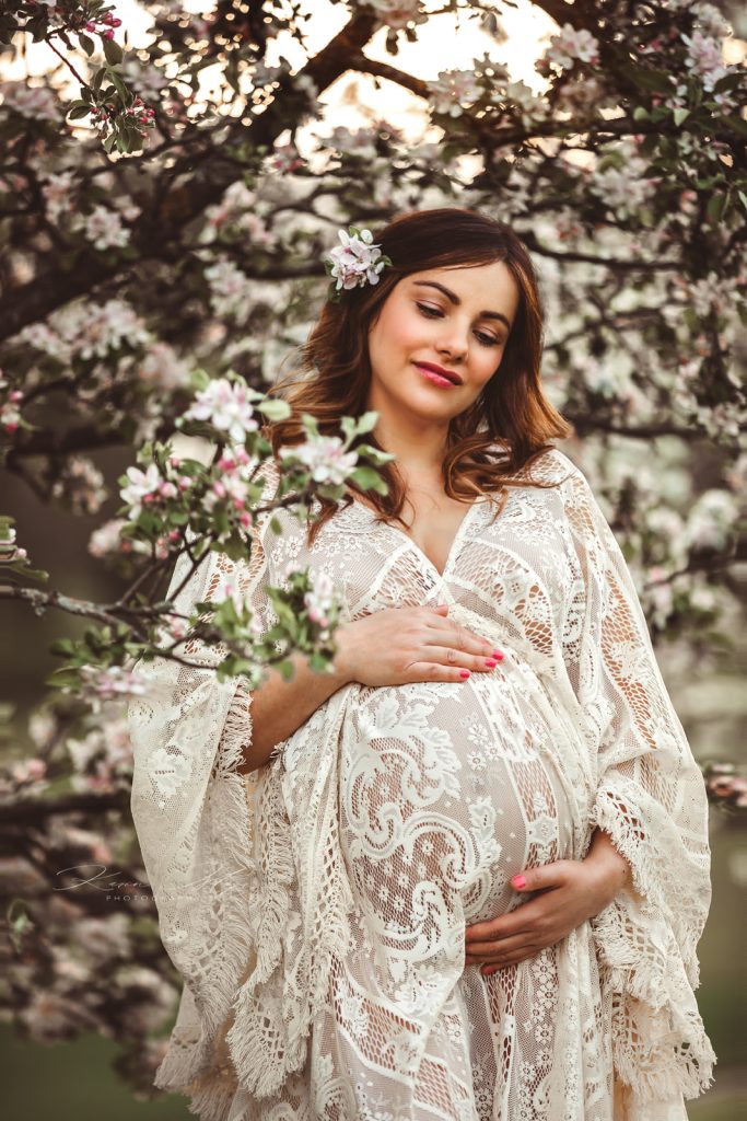 Babybauchshooting Babybauchfotografin Schwangerschaftsfotograf BabybauchshootingKarin Mayr