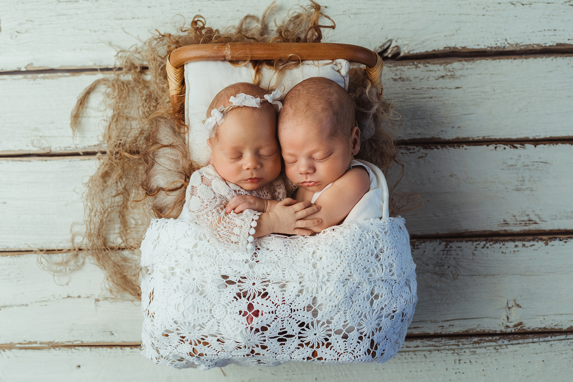 Zwillinge Newbornshooting Barmherzige Brüder Linz Fotografie Fotografin Babyfotograf Babyfotografin Linz Wels Steyr Perg Alberndorf Freistadt Linz Land Haid Ansfelden Altenfelden Traun Haid