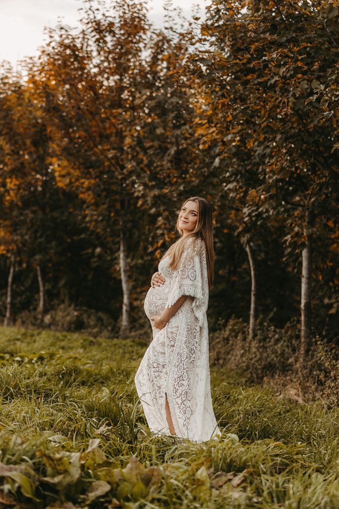 Babybauchshooting Schwangerschaftsshooting Bohoshooting Hochzeit Schwangerschaft Geburtsvorbereitung Hebamme Frauenarzt 20. SSW 21. SSW 22.SSW Baby2023 OÖ Linz Freistadt Perg