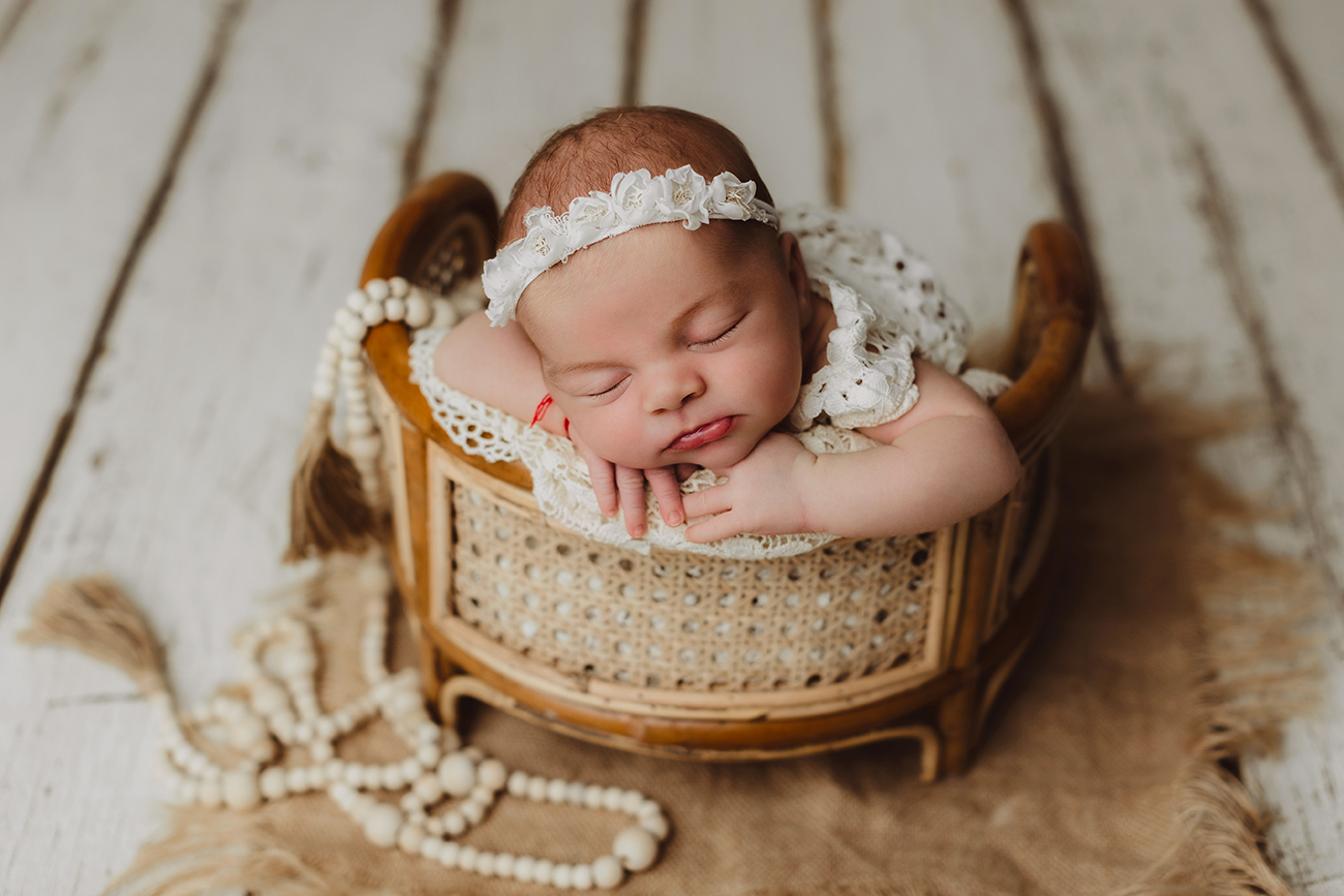 Babyshooting Newbornshooting Newbornworkshop Babyshooting Schwangerschaft Geburtsvorbereitung SSW Hebamme Fotografin Fotoshooting Pucking St. Florian Pichl bei Wels Alberndorf Katsdorf Engerwitzdorf Freistadt Steyr Wels Rohrbach-Berg Fotograf