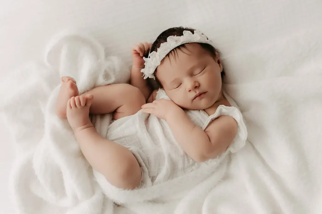 Newbornshooting Homestory Fotografin Knopfliebe Karin Mayr Fotoshooting Engerwitzdorf EKIZ Hebamme Treffling Altenberg Urfahr Linz St. Magdalena Fotograf Froschberg