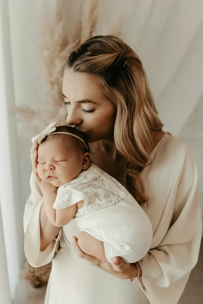 Neugeborenenshooting Newbornshooting Hebamme Fotograf Fotografin Entbindung Freistadt Linz OÖ Engerwitzdorf Unterweitersdorf Perg